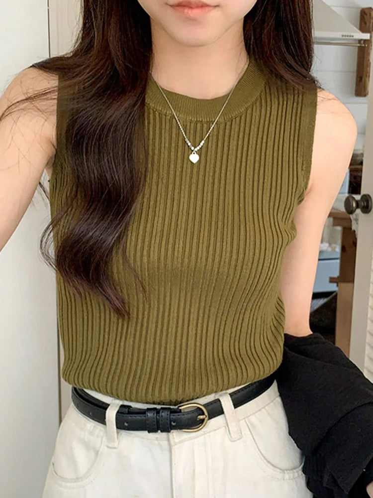 Sleeveless Knitted Top